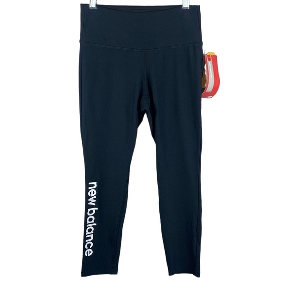 NWT Women New Balance BDry Black Capri Leggings Sz S Gym Running Wicking Workout - Picture 1 of 13